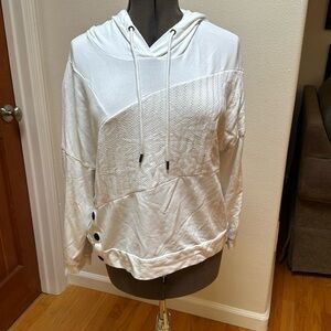 Cabi white Sweatshirt style #5920